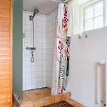 住宿加早餐酒店 Lyst Og Rummeligt Kaeldervaerelse Med Egen Indgang Og Parkering
