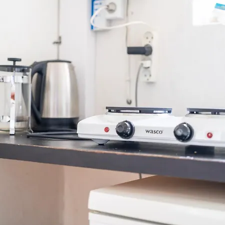 Rummeligt Kaeldervaerelse Med Egen Indgang Og Privat Terrasse Naer Aarhus 3*